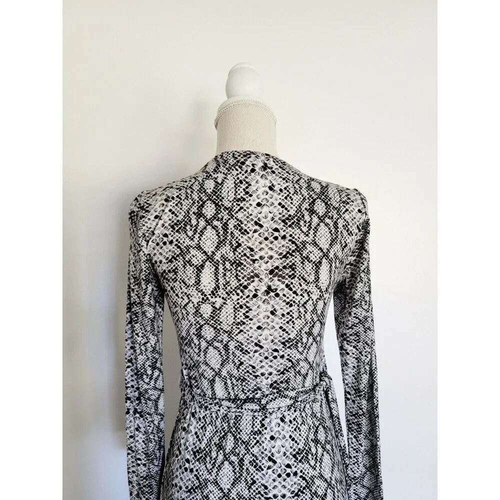 Good American Black White Python Runaround Midi Maxi Wrap Snakeskin Dress Small - Picture 11 of 13
